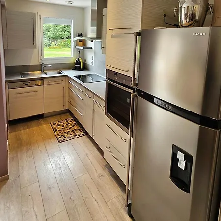 La Maison Gres Apartment *